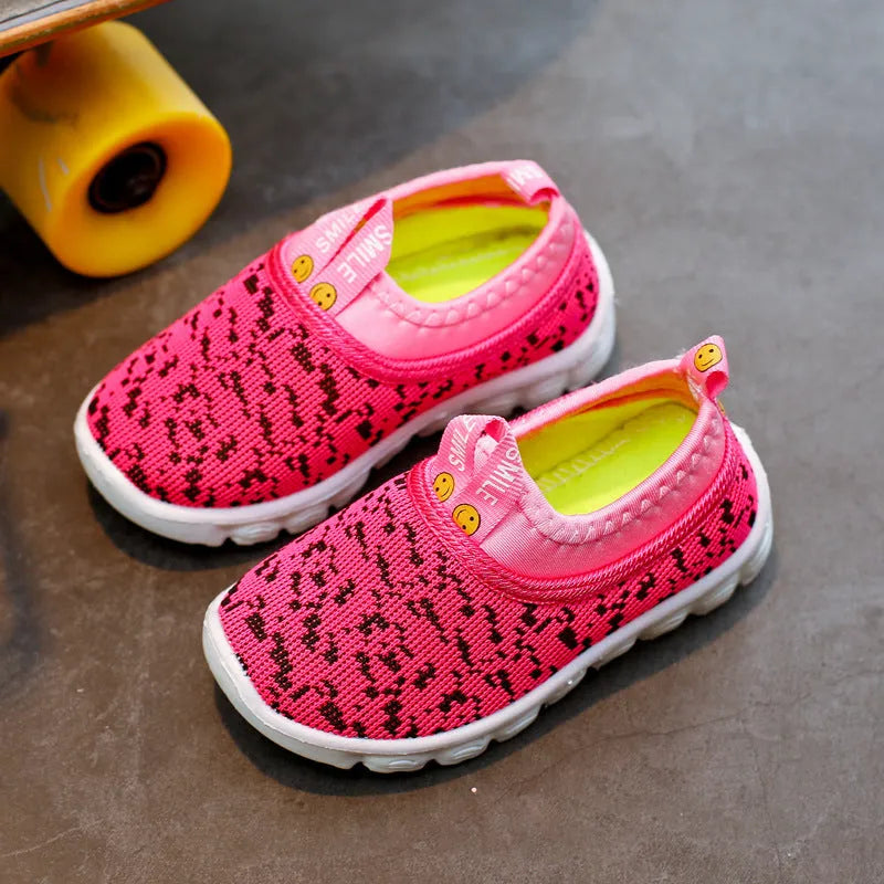 Children's mesh sports shoes in blue, red, green, black, sizes 21-38, breathable upper, PVC sole