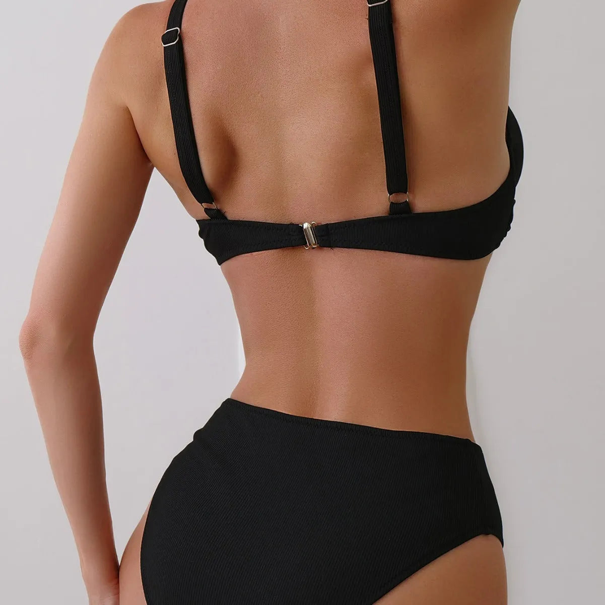 Women's solid colour rib fabric bikini set with briefs bottom in polyester