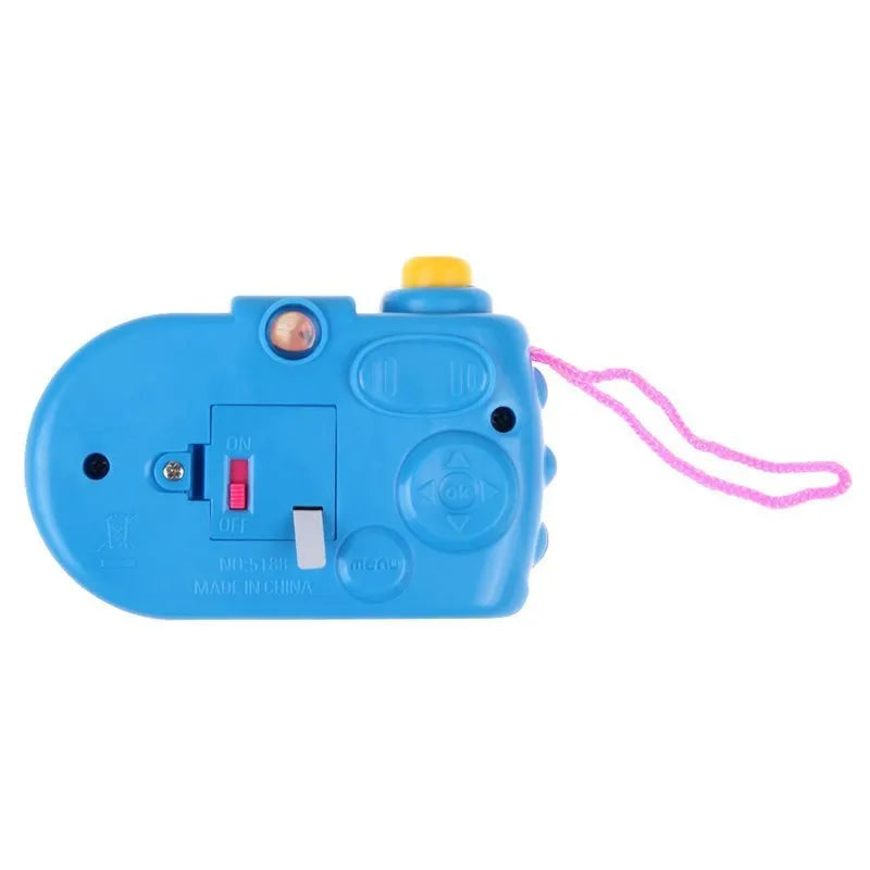 Kids plastic projection camera toy showing animal images, with blue or pink colour options.