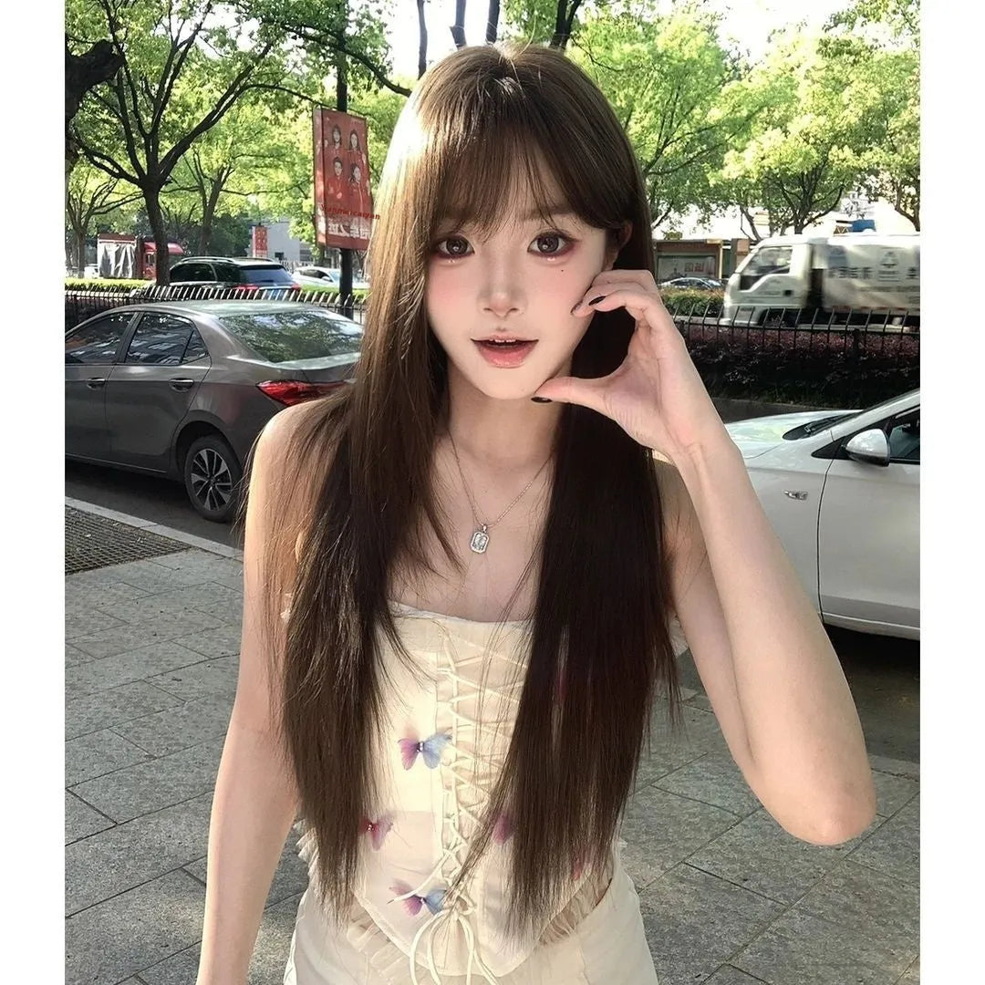 Brown black ladies wig with built-in hair net, seven-piece high-temperature fibre construction