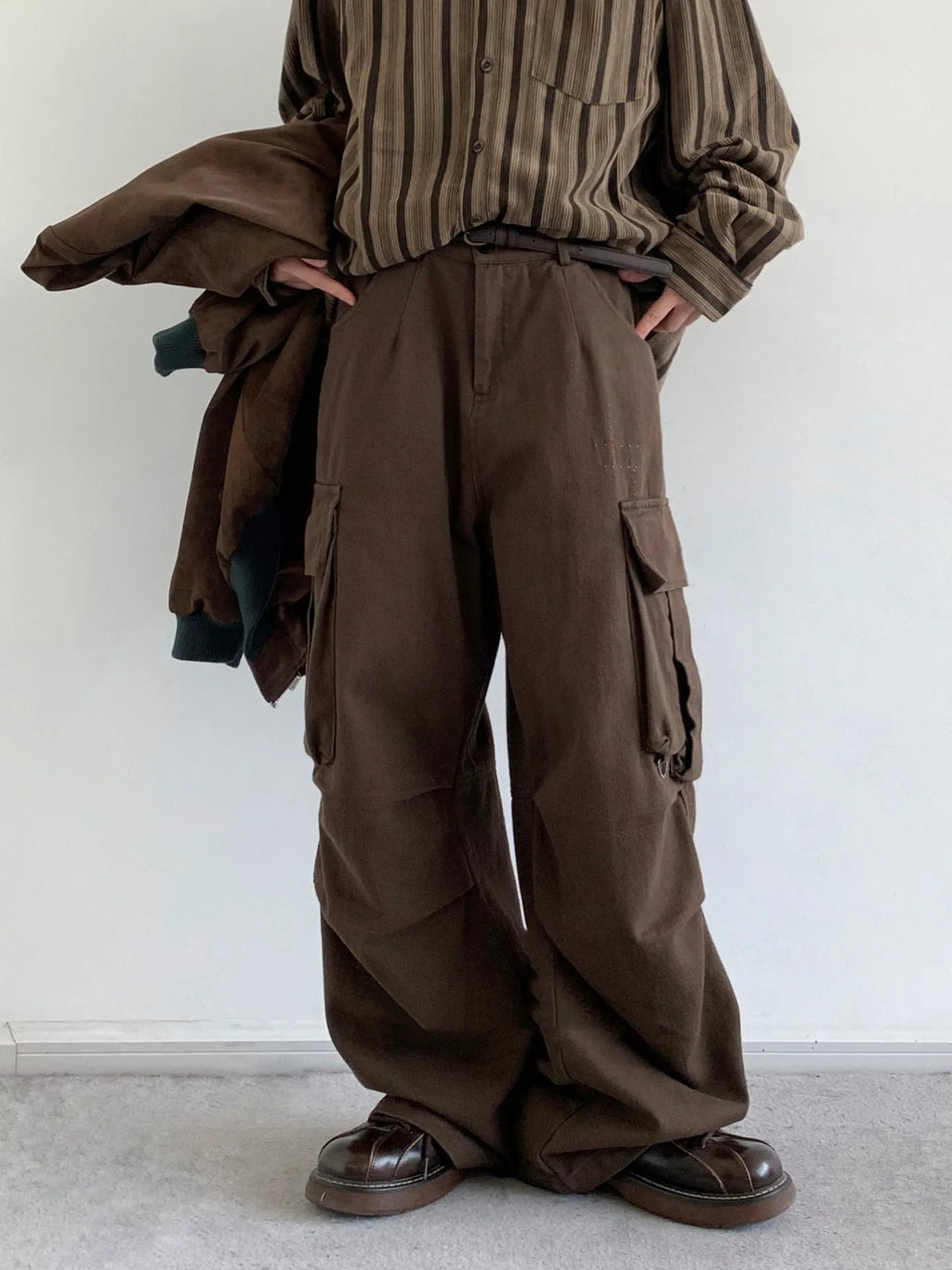 Men's retro large pocket casual trousers, loose straight high waist cotton pants in brown or black, sizes M to 3XL