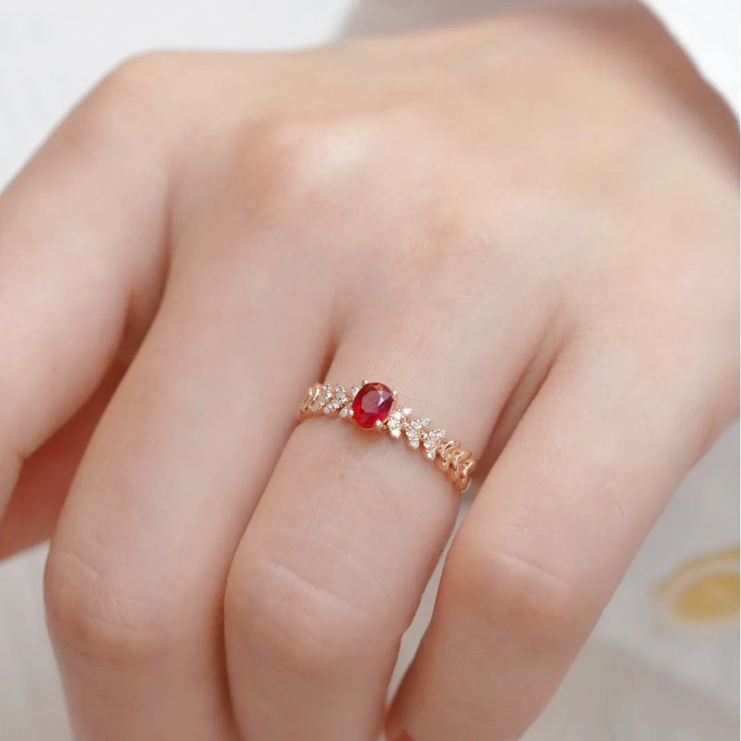 S925 sterling silver leaf ring for women in yellow gold, US sizes 6 to 10