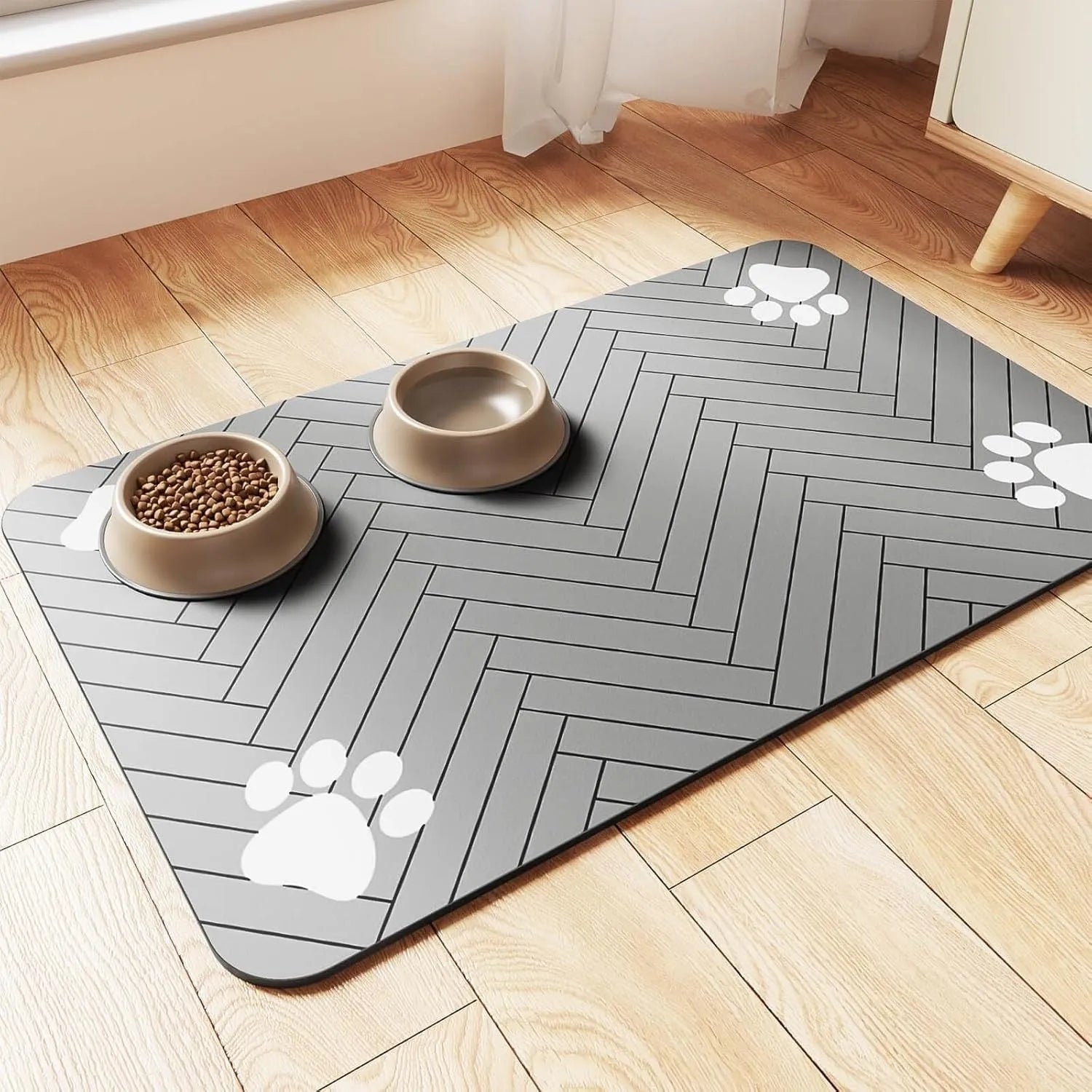 Diatomaceous earth pet feeding mat in blue colour placed under dog bowls