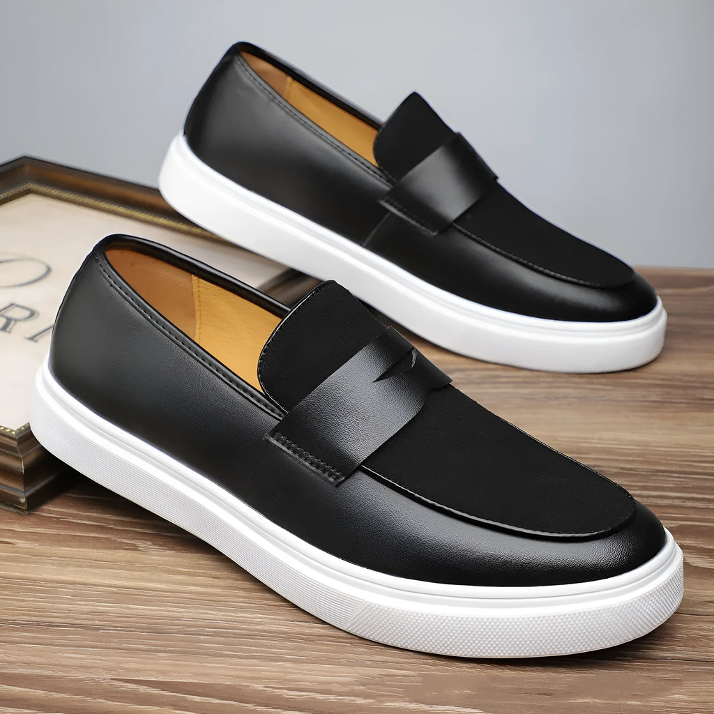 Men's black slip-on casual shoes with tassel detailing, artificial PU upper and rubber sole