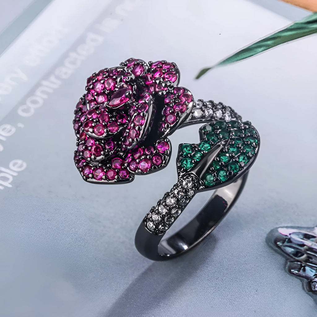 Gold-plated black gold simulation corundum flower personality ring with geometric design
