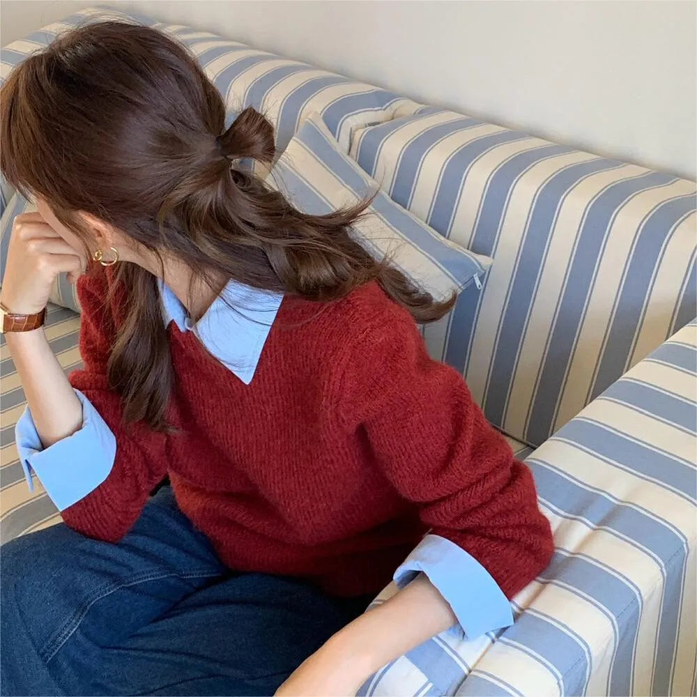 Women's loose knitwear top with contrast lapels in polyester, available in multiple colours