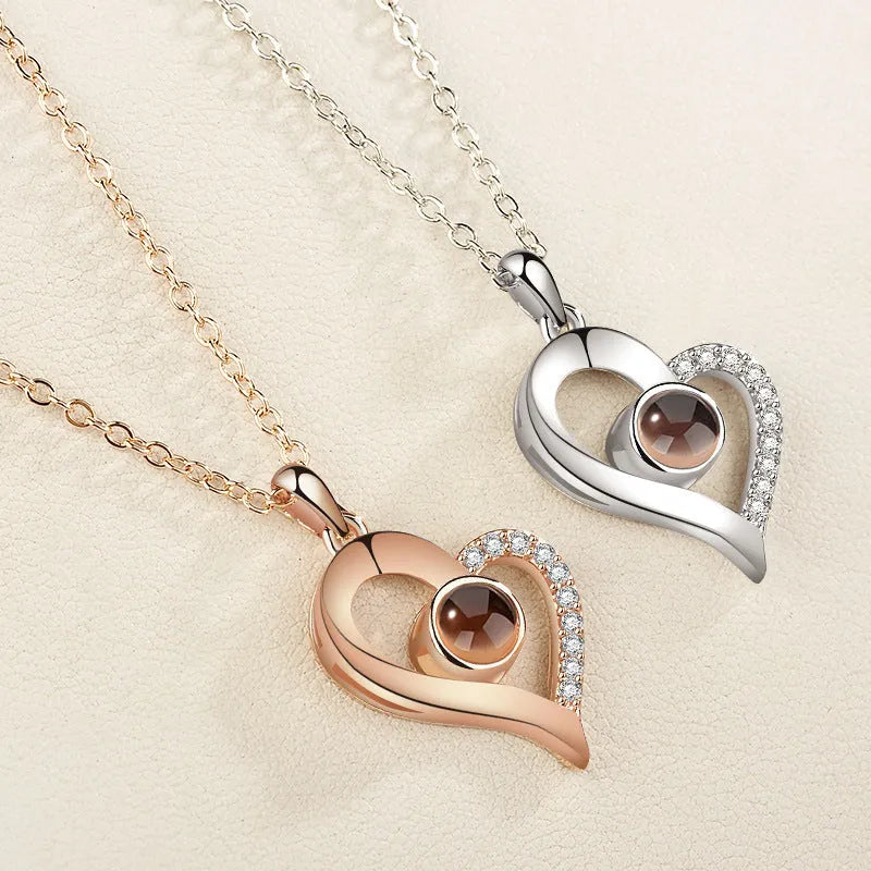 Gold-plated copper pendant necklace with I love you in 100 languages on a 50cm chain