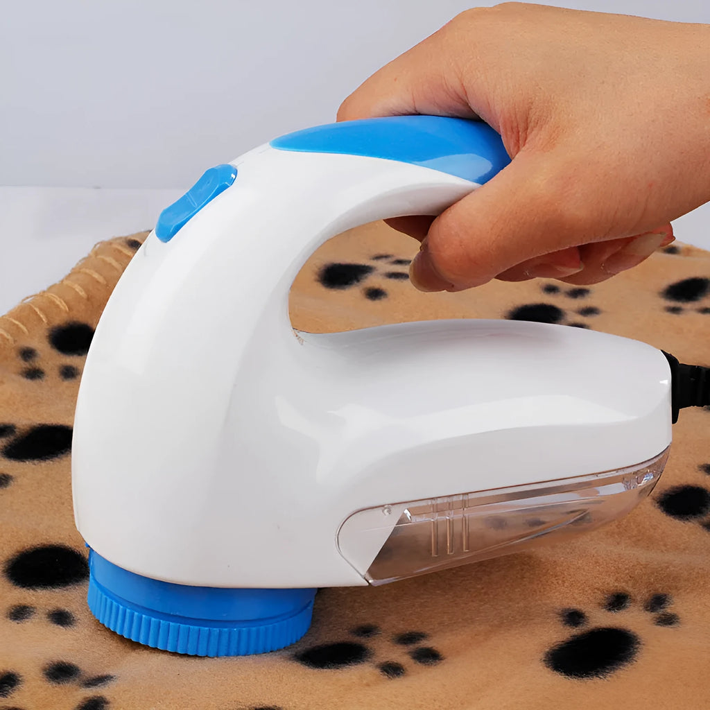 Blue electric fabric hair ball trimmer with straight-in clothes design for fleece and wool, compact size 100x70x70mm, Europe plug