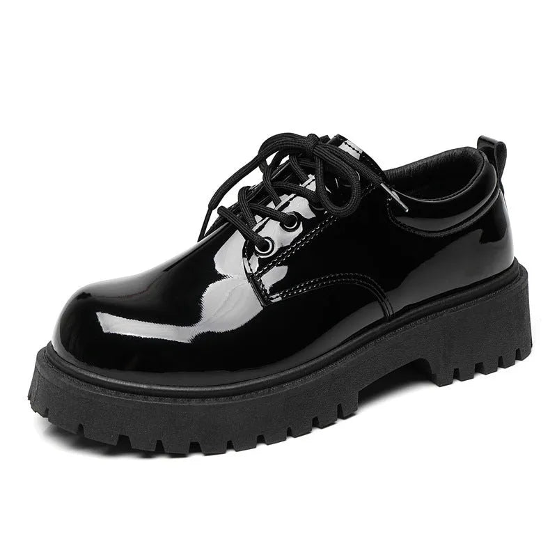 Men's D03 Black leather-look formal shoes with round head toe, front lace-up design, rubber sole, and low tube socks.