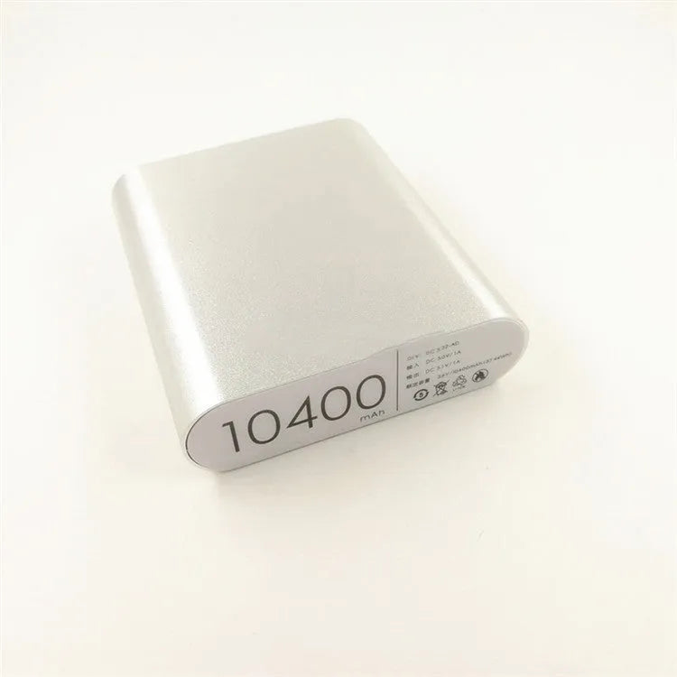 Large-capacity 10400mAh power bank in silver with alloy shell