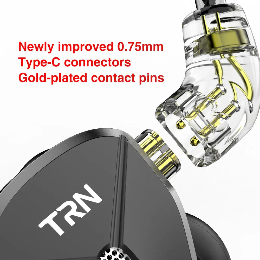 Black in-ear headset with 3.5mm plug and optional microphone for mobile phones