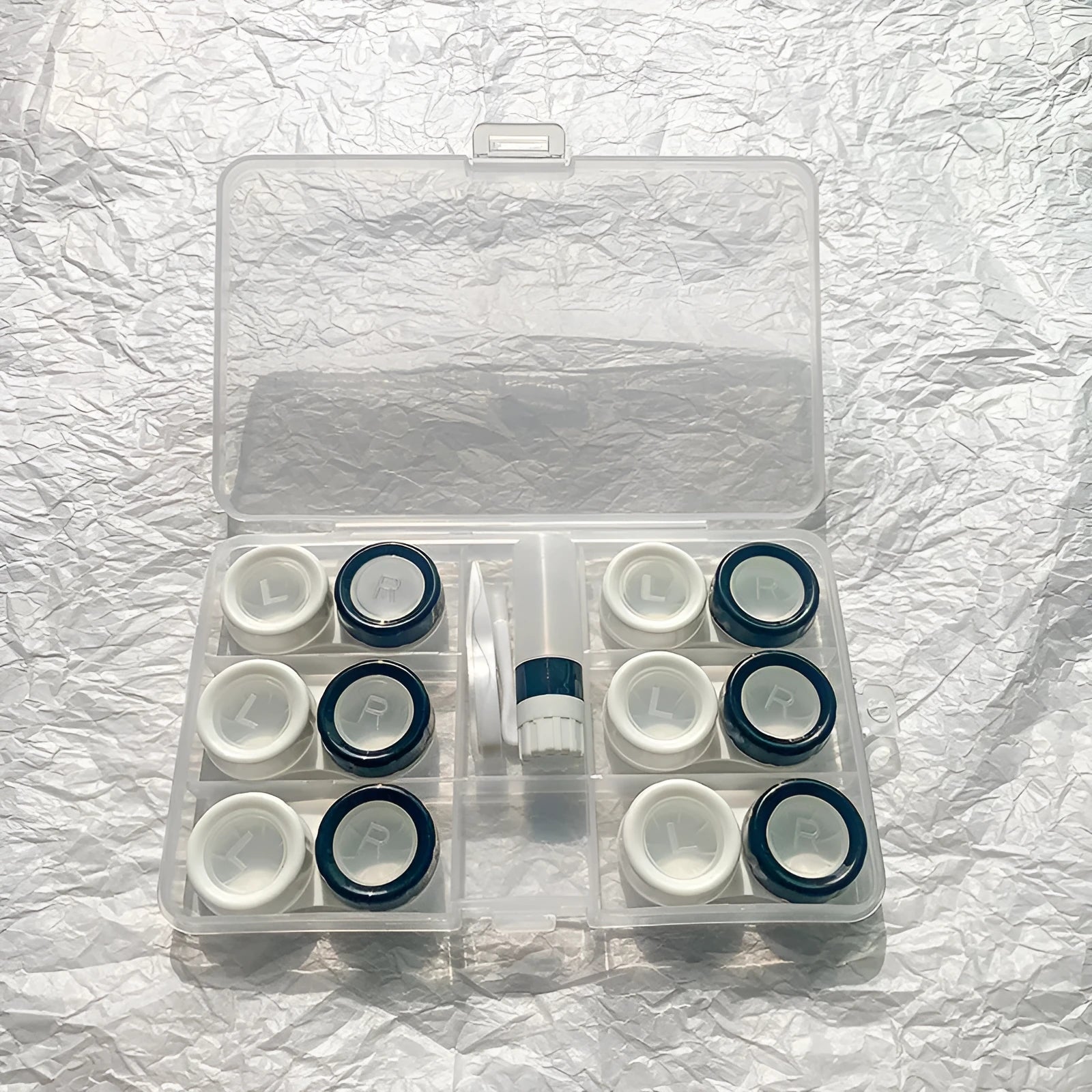 Rectangular contact lens case for women with multiple colour options and vibration cleaning function
