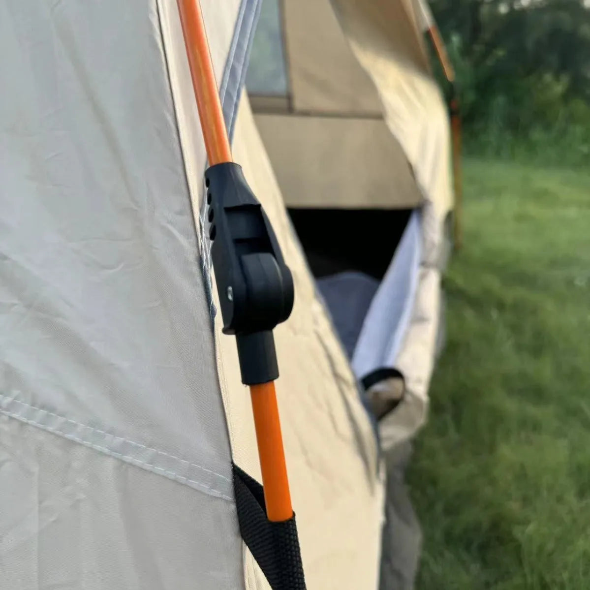 Outdoor automatic quick opening tent in quicksand gold for camping, large size 210x190x135cm