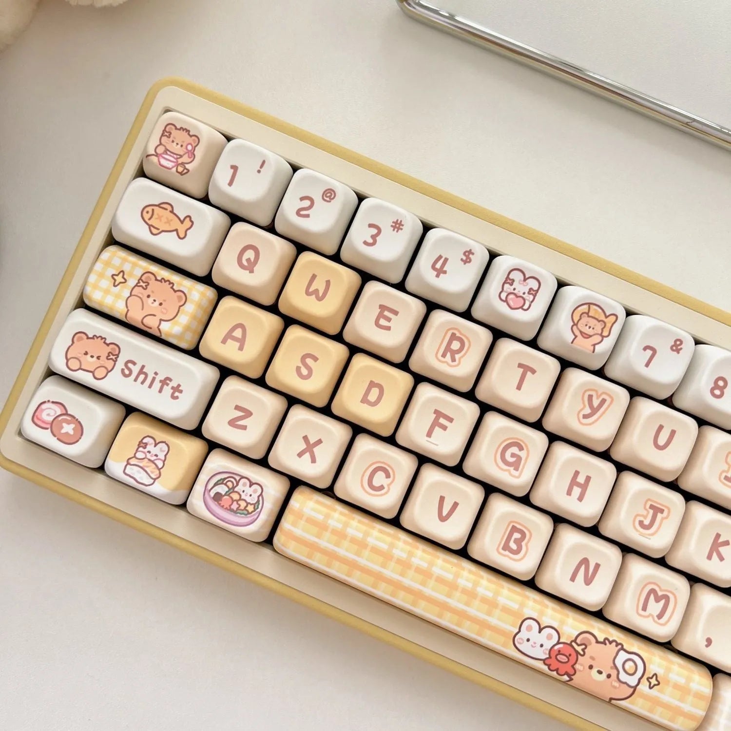 Rabbit Bear Restaurant themed PBT plastic keycap set with 140 keys for mechanical keyboards.