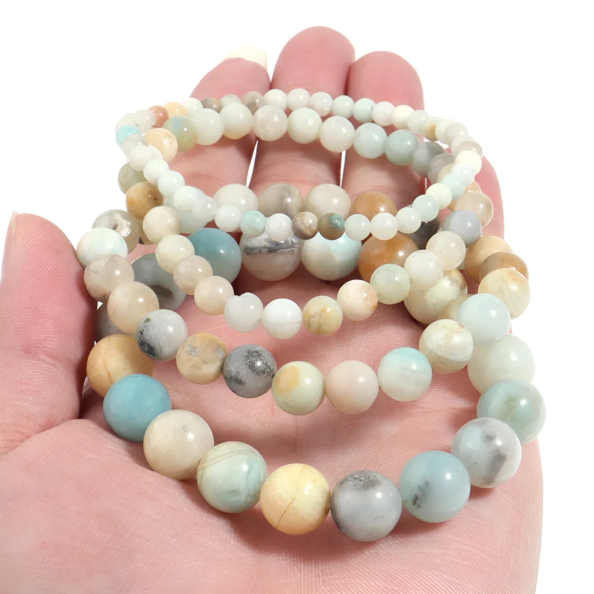 Handmade natural stone beaded bracelet with shiny Amazon finish in bohemian style