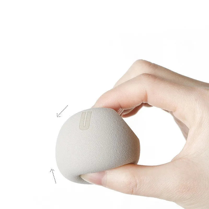 Three soft Unny makeup egg sponges in a pack, made from hydrophilic polyurethane, for liquid foundation blending