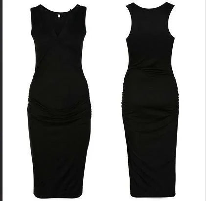 Sleeveless maternity dress with deep V-neck in solid colour for pregnancy