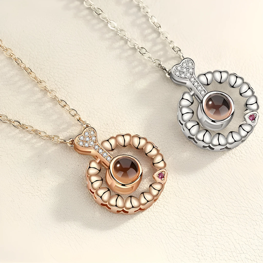 Gold-plated copper pendant necklace with I love you in 100 languages on a 50cm chain