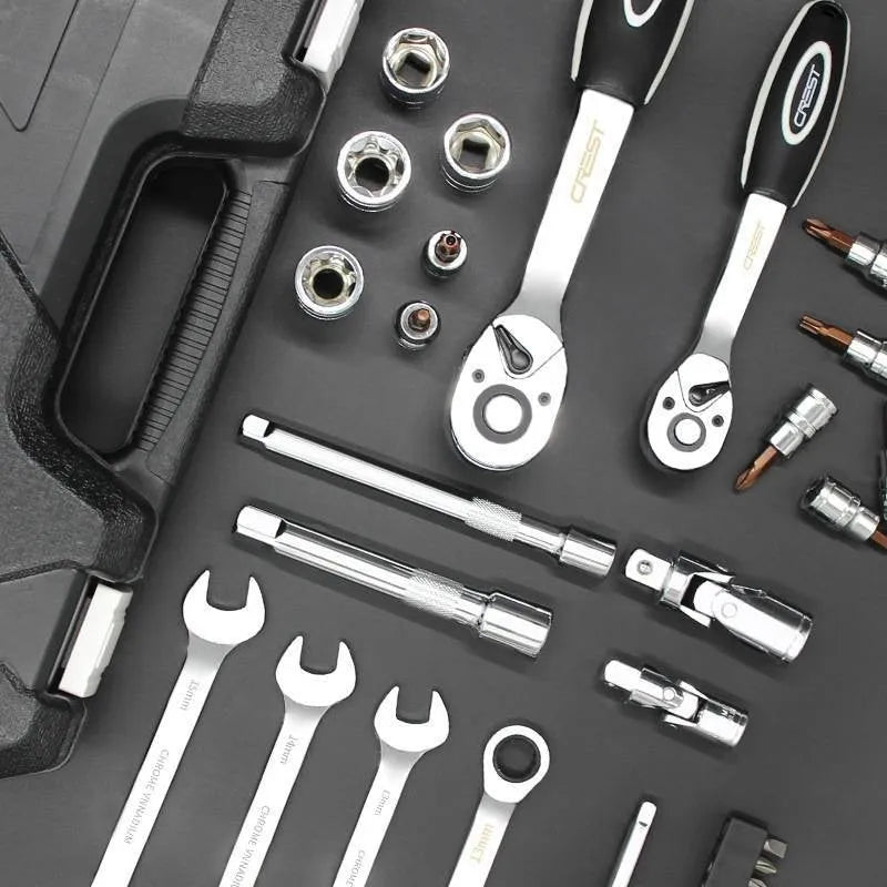 150-piece socket wrench set with 72-tooth curved handle ratchet and black finish for auto repair and home use