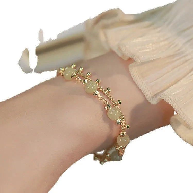 Natural Hetian jade bracelet with manual craftsmanship in Princess running and beaded styles