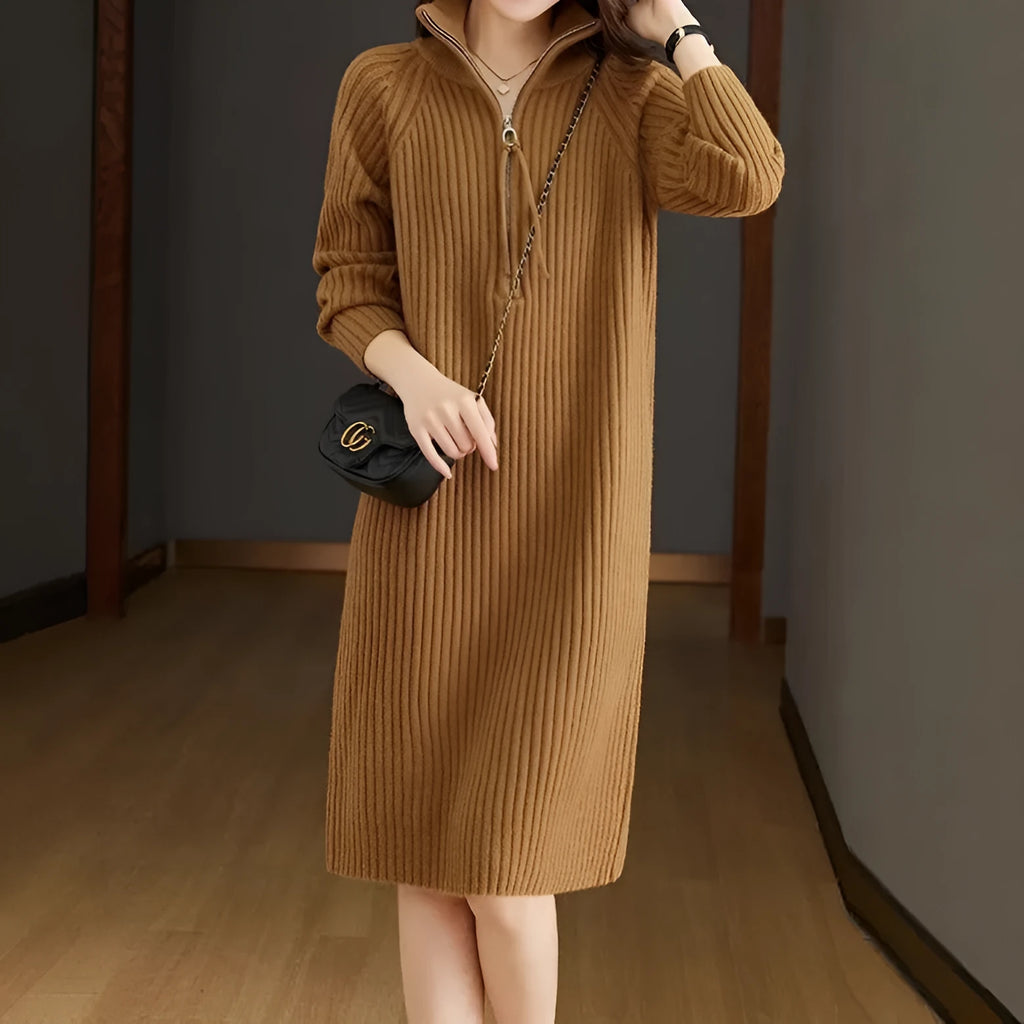 Woolen skirt with half zip closure and stand collar in casual midi length with loose fit