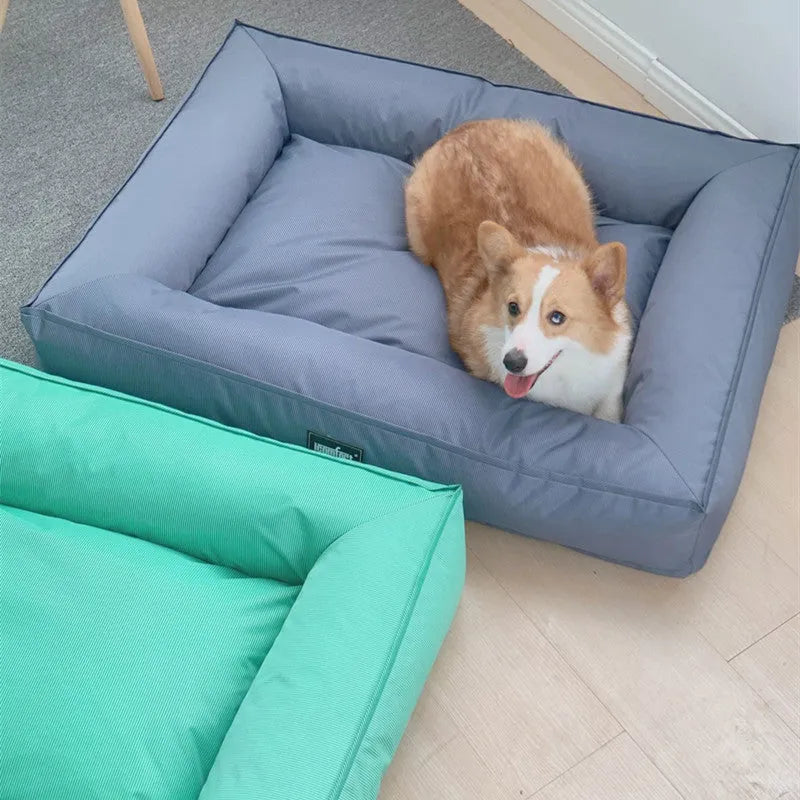 Removable wooden waterproof dog mat for kennel use in blue colour