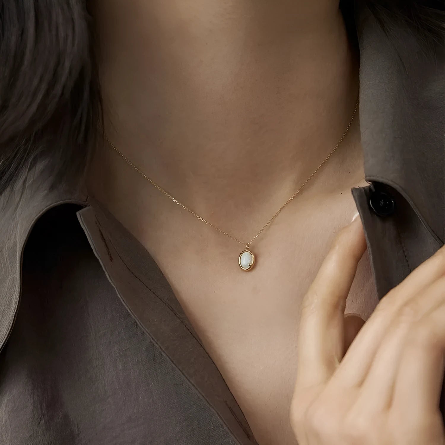 Women's oval pendant necklace in 925 silver with gold or white gold plating