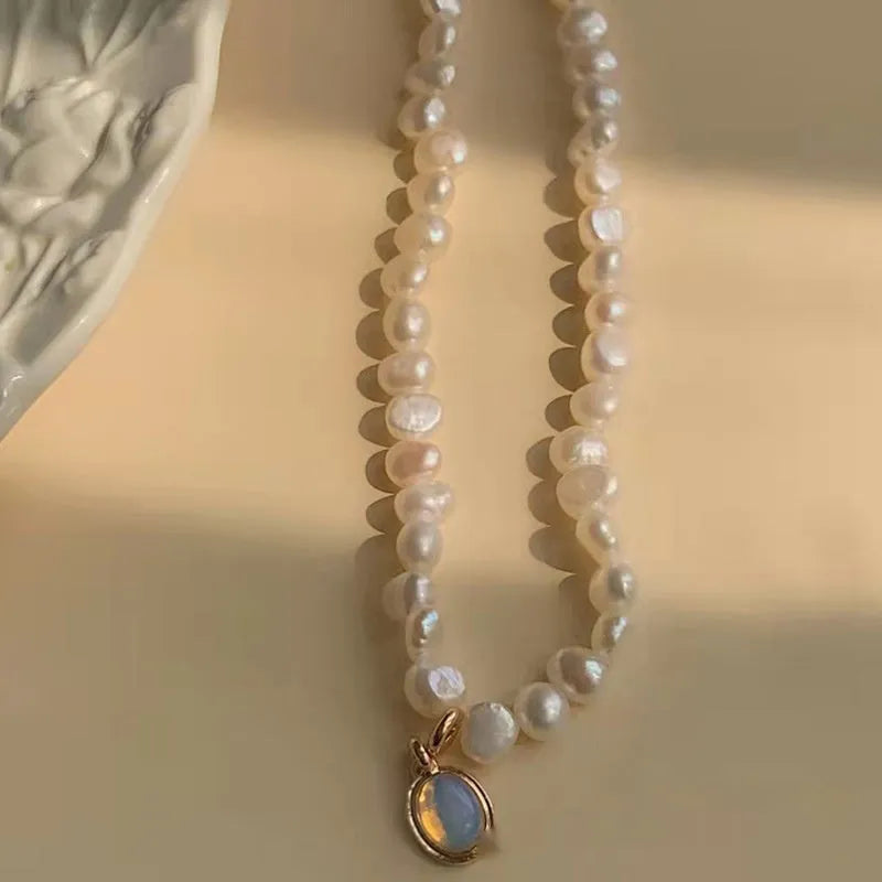 Adjustable French Court vintage style necklace with geometric pendant on alloy chain