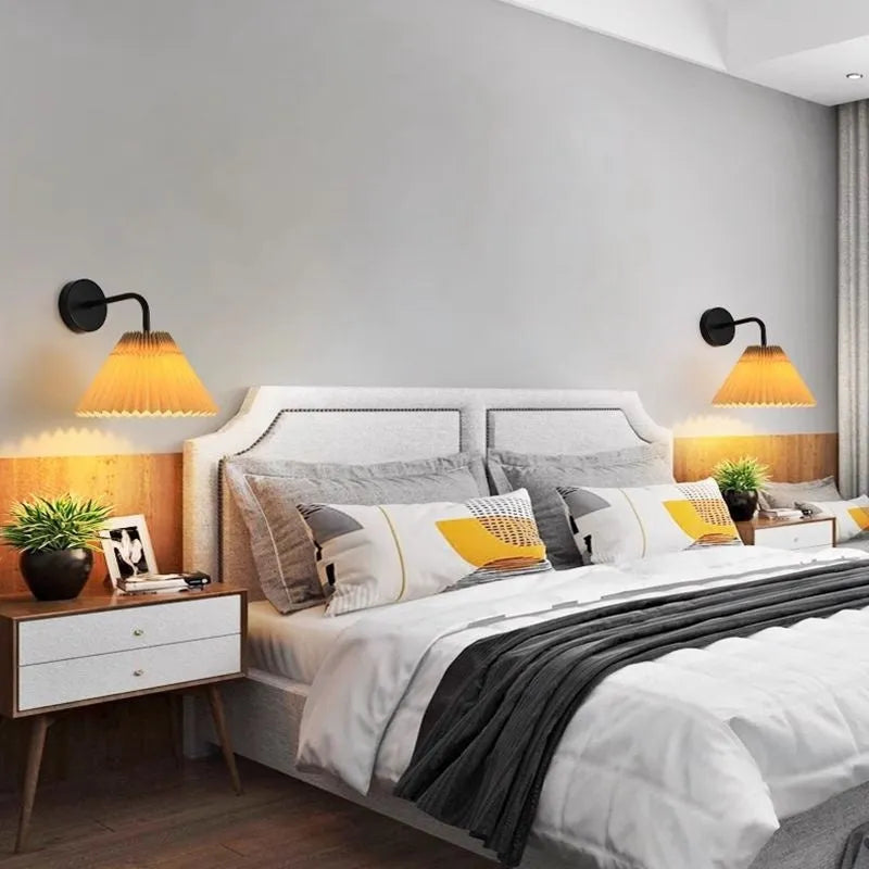 Retro iron LED wall lamp in white finish for bedroom bedside reading