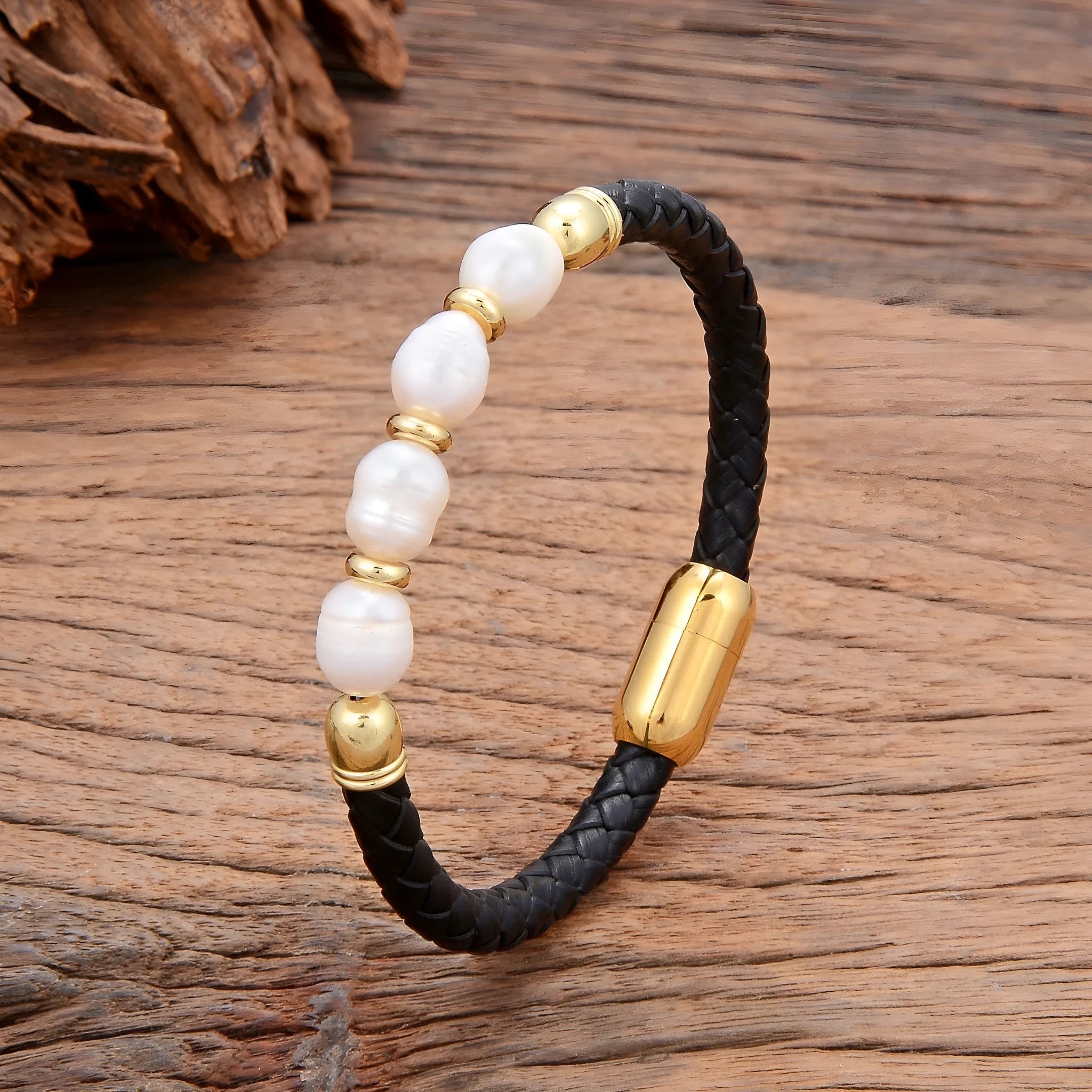 Handmade leather bracelet with irregular shaped pearls in grey pearl-black colour combination