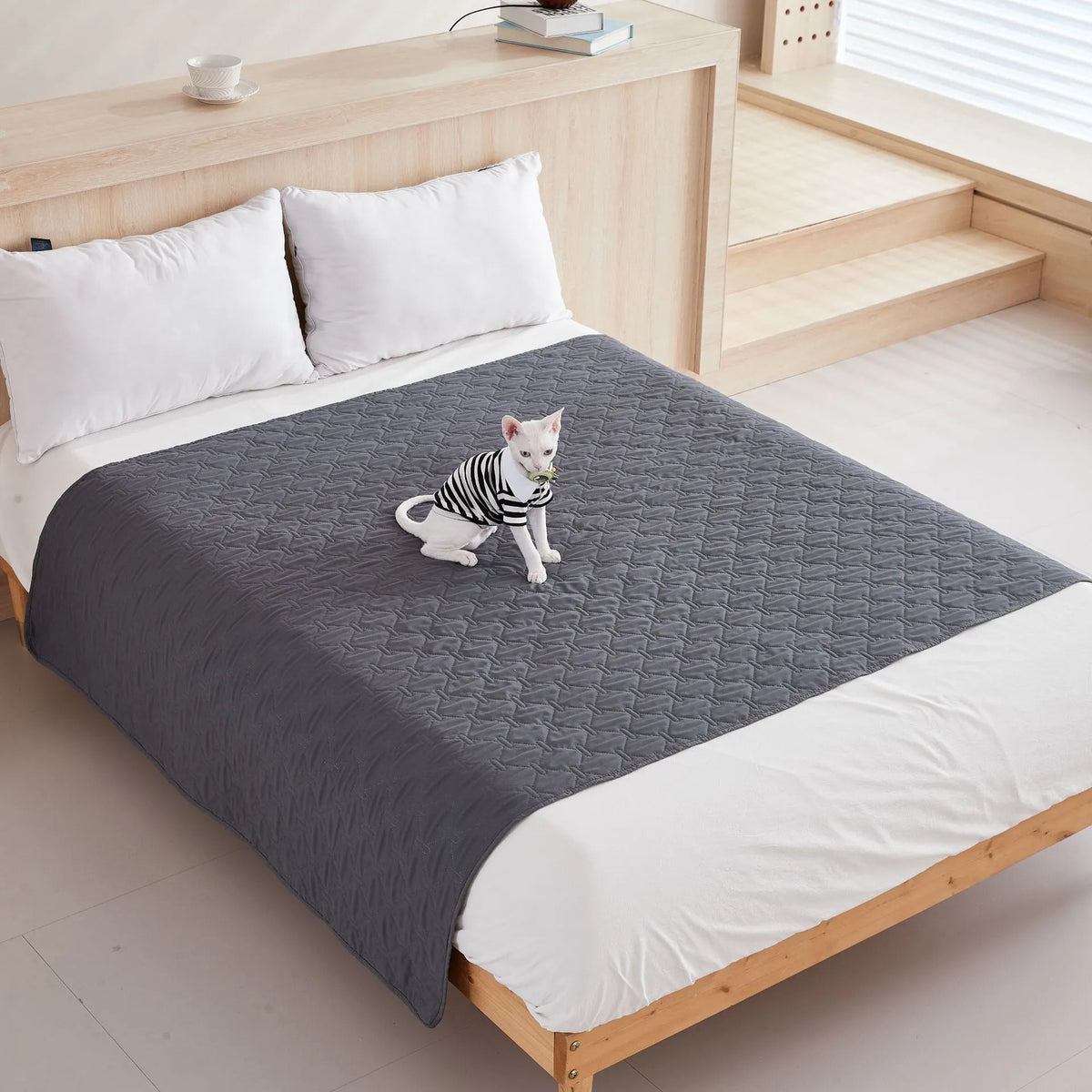 Waterproof non-slip pet mattress in dark grey, light grey, khaki, or brown, cloth material, sizes from 100x127 to 200x305