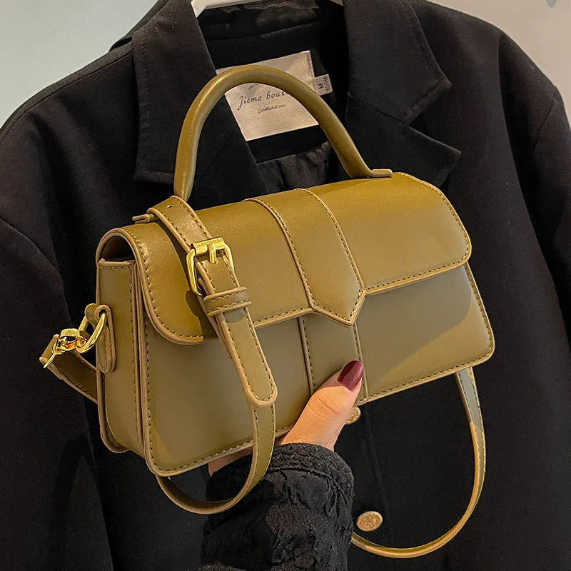 Women's horizontal square messenger bag in PU material with internal file organisation