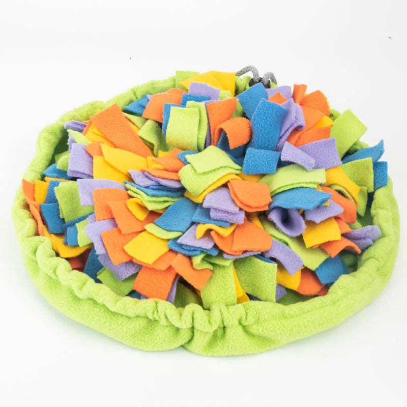 Polar fleece snuffle mat for dogs and cats, 28x28x10cm interactive treat dispenser, size M