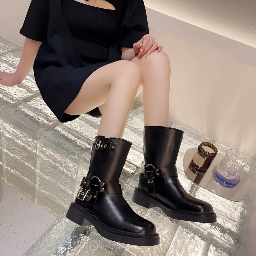 Solid colour thick-soled Martin boots for women in black, artificial PU upper, British style, sizes 35-40
