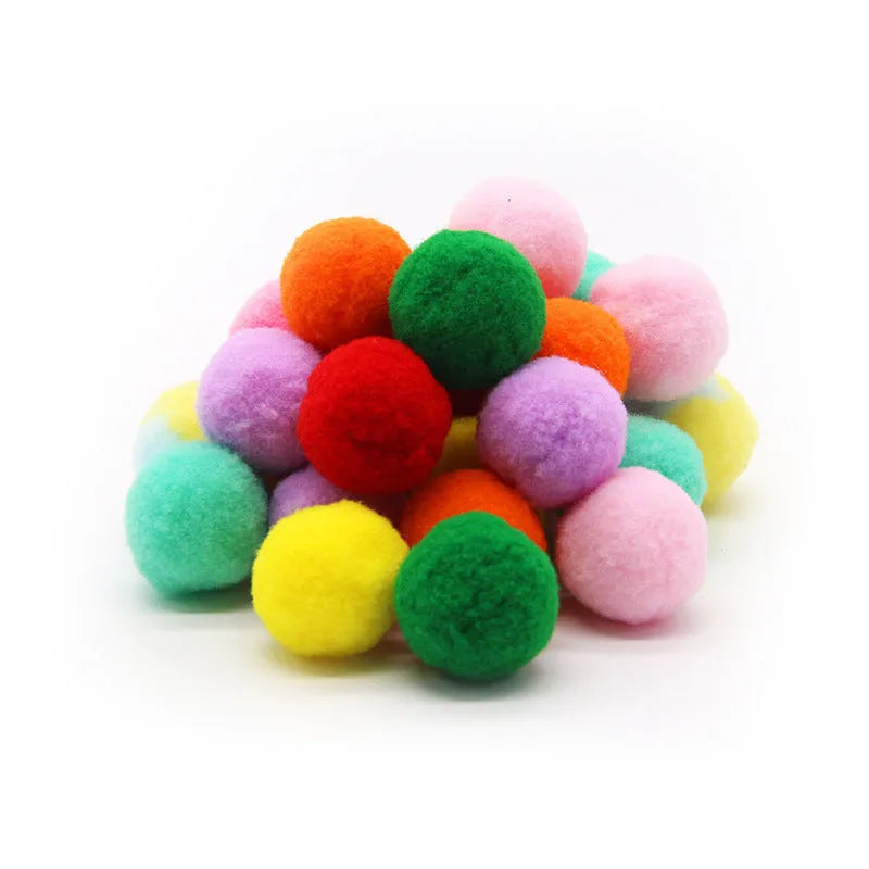 Pet toy launch gun with colourful soft plush yarn balls for interactive cat and dog play