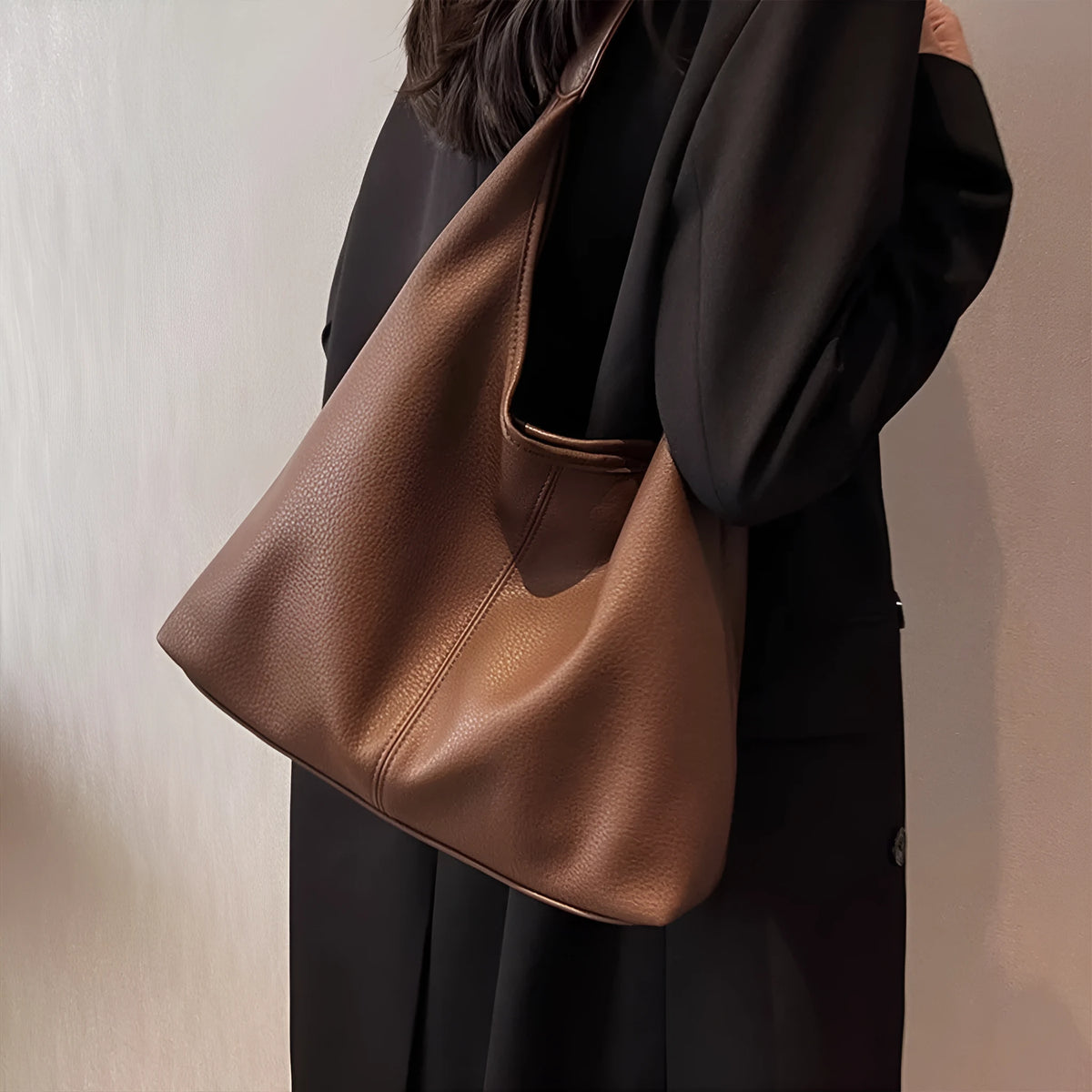 Genuine cattle leather large capacity casual shoulder bag for women in brown with sandwich zipper internal pocket