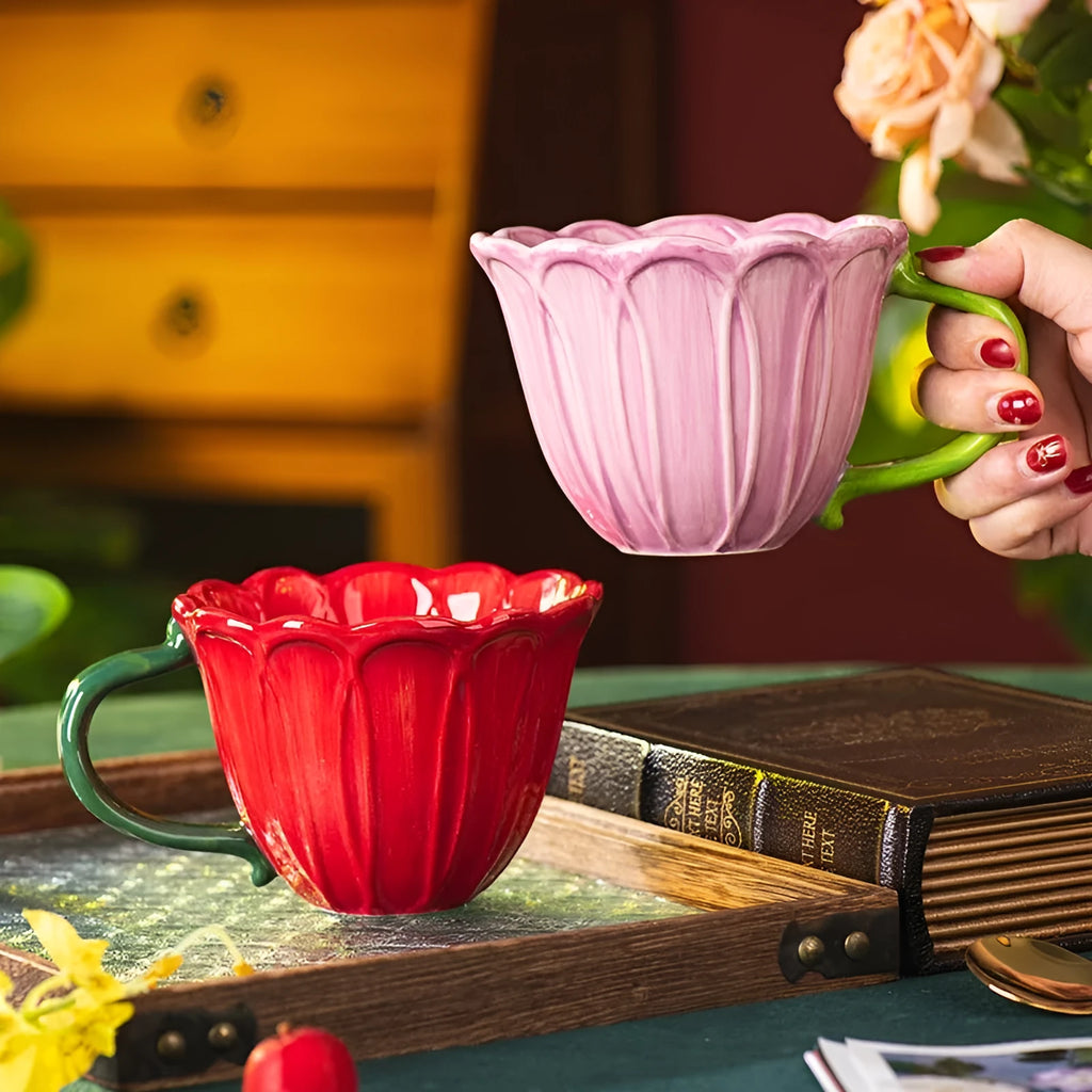 Pastoral style ceramic breakfast cup with handle, 500ml capacity, in red or purple pattern.