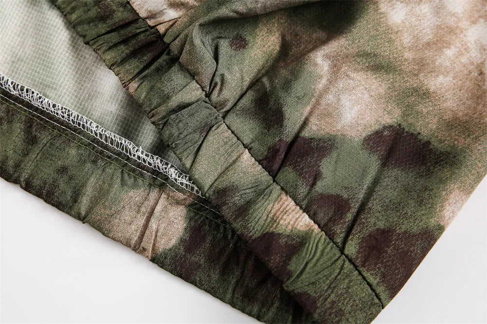 Hooded camouflage sun protection jacket for men in loose fit polyester