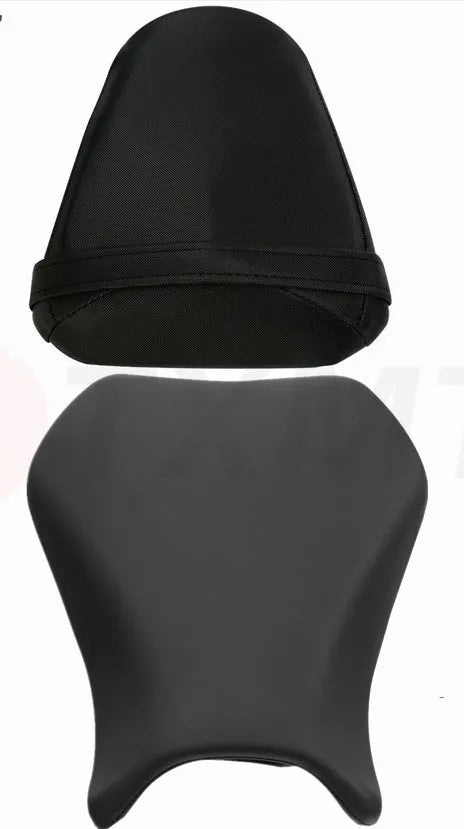 Suzuki GSXR1000 motorcycle with black PU leather seat covers fitted on front and rear.