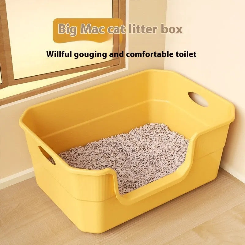 Oversized splash-proof cat litter box in multiple colours with extra large litter scoop