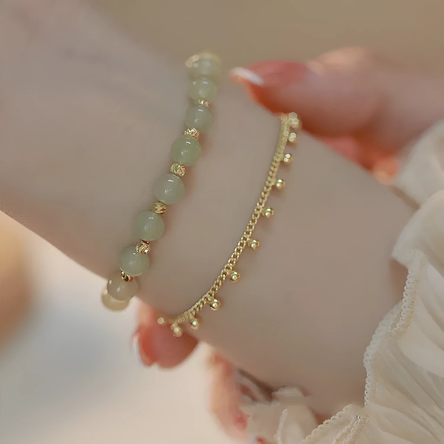 Natural Hetian jade bracelet with manual craftsmanship in Princess running and beaded styles