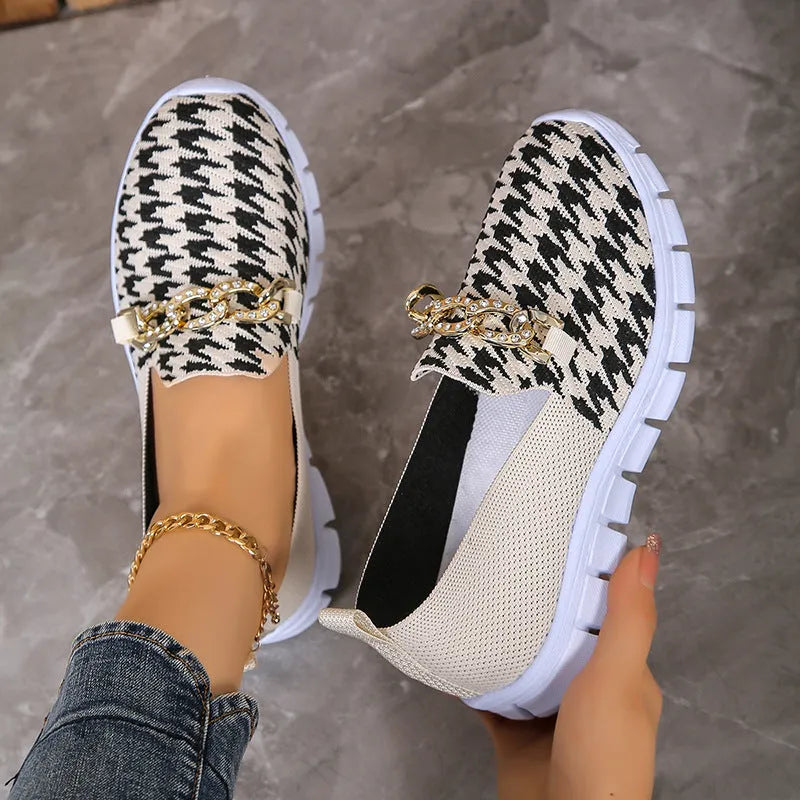 Casual Houndstooth Print Chain Mesh Shoes Summer Walking Sports Flat Shoes Women Breathable Loafers with Metal Detail Rubber Sole Low Heel Platform Round Toe