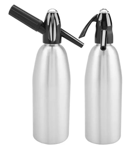Silver portable 1-litre aluminium alloy soda maker with pressure regulator and safe cover