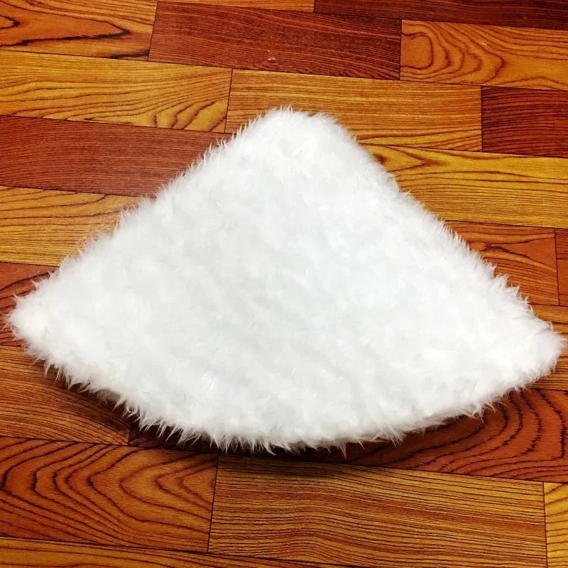 White plush Christmas tree skirt placed around base of decorated Christmas tree, 122cm size