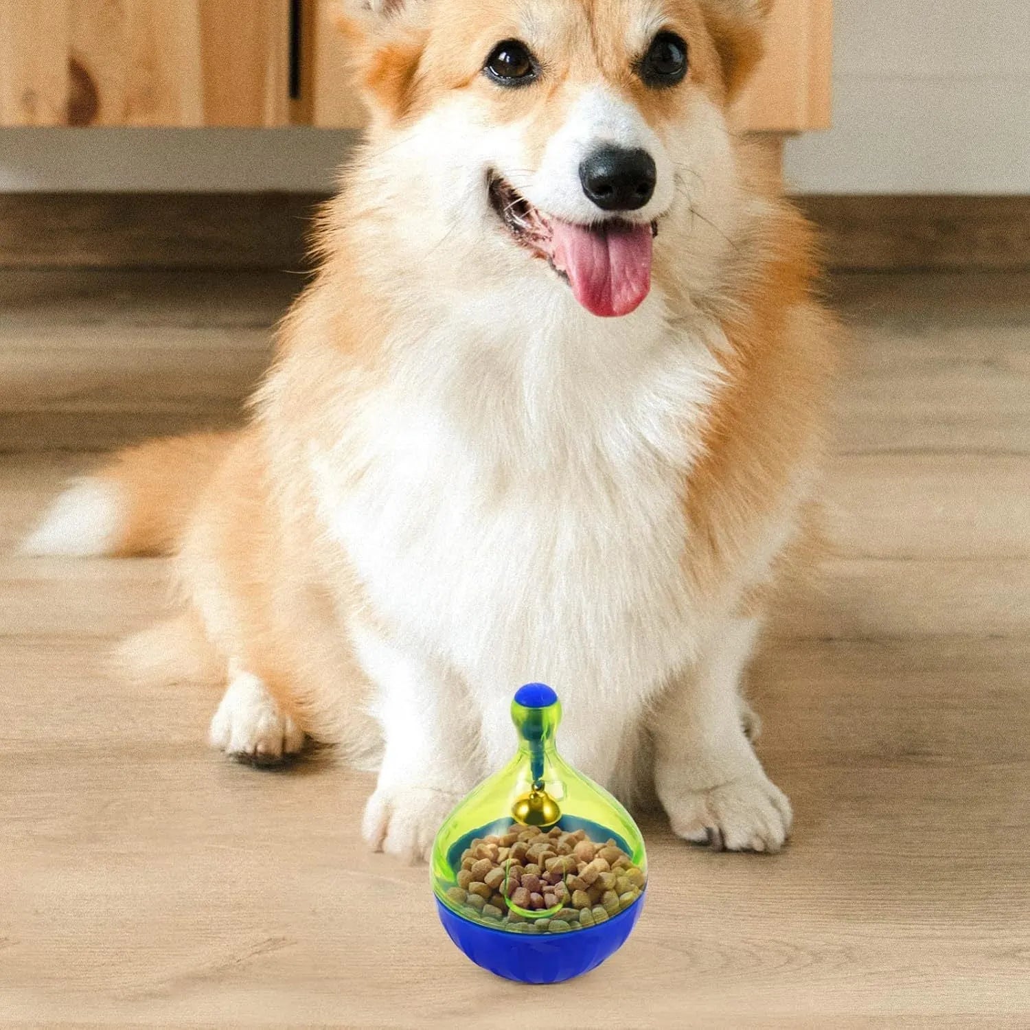 14cm tumbler-shaped pet treat dispenser for dogs and cats with leaker food system