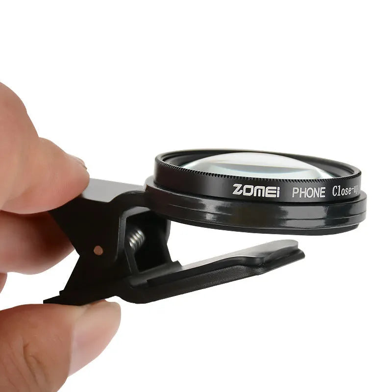 Smartphone macro close-up lens with 37mm diameter and universal clip for mobile phone photography