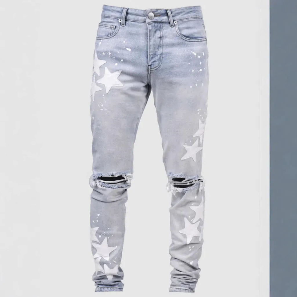 Men's slim fit blue jeans with embroidery detail and stretch fabric