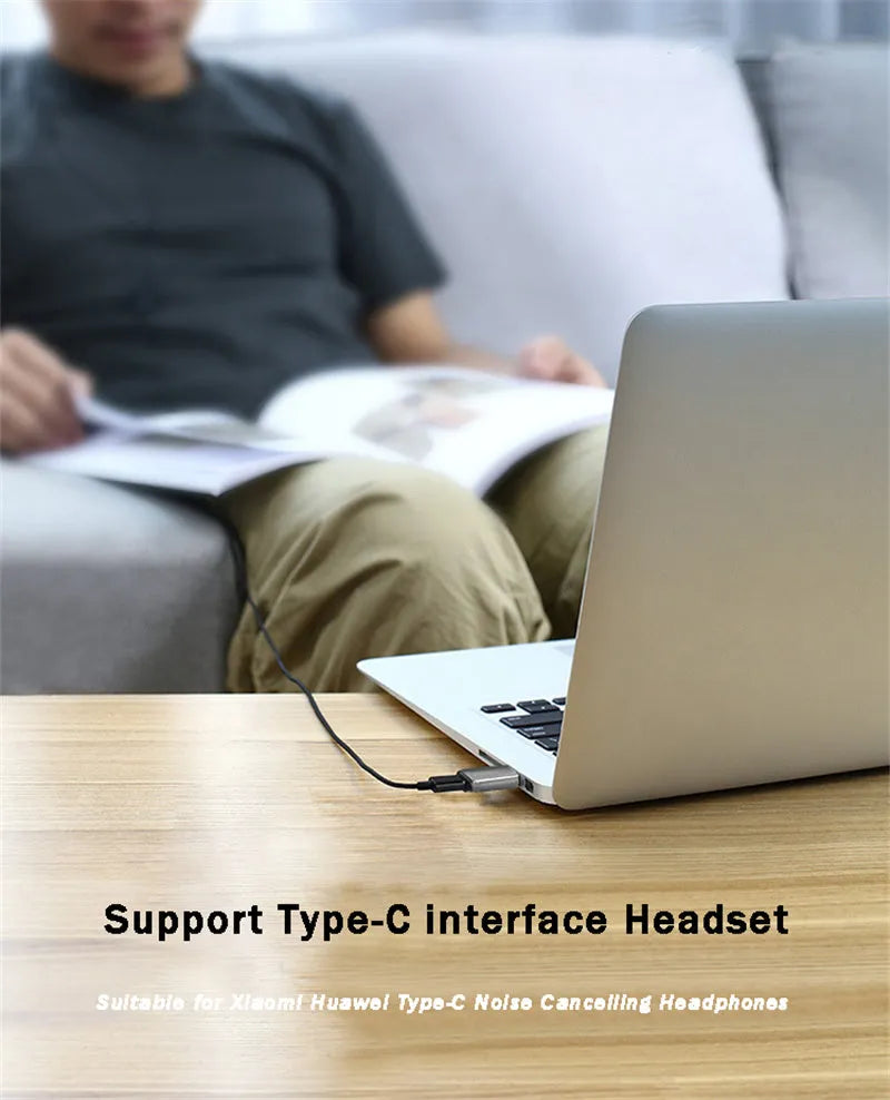 Compact USB 3.1 male to Type-C female adapter in aluminium alloy for fast charging and data transfer