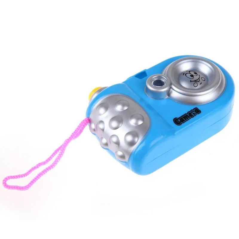 Kids plastic projection camera toy showing animal images, with blue or pink colour options.
