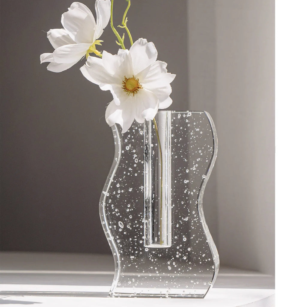Transparent crystal vase from Solidification Series with simple modern style